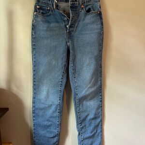 Size 27 Women’s Levi’s Ribcage Classic Blue Jeans